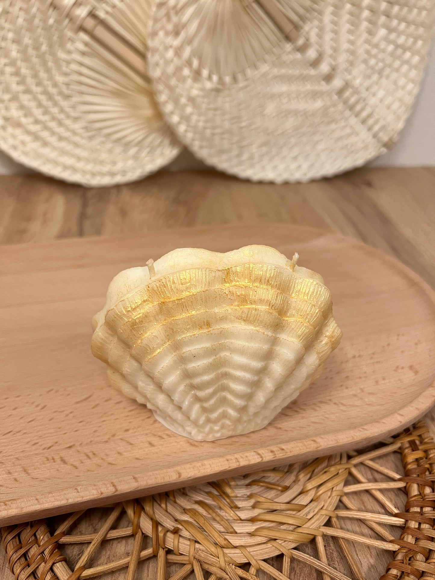 Candle ✧ Golden Shell