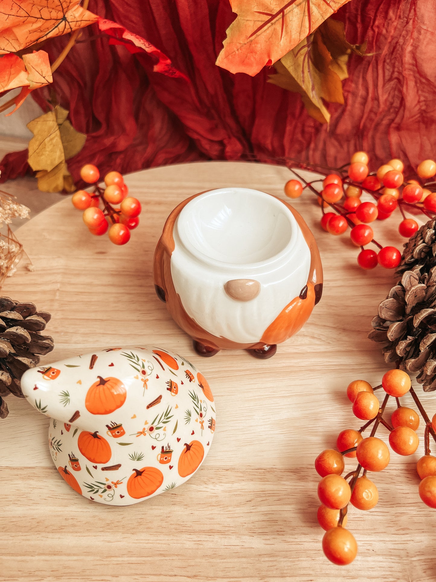 Autumn Gnome | Wax melt burner
