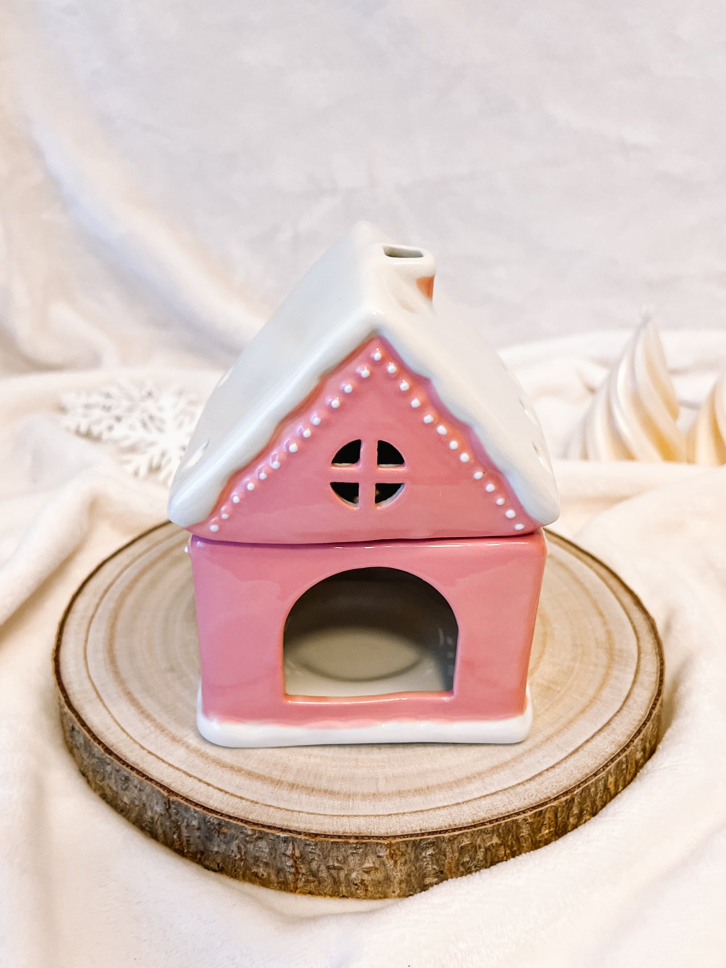 Pink Gingerbread House | Wax melt burner