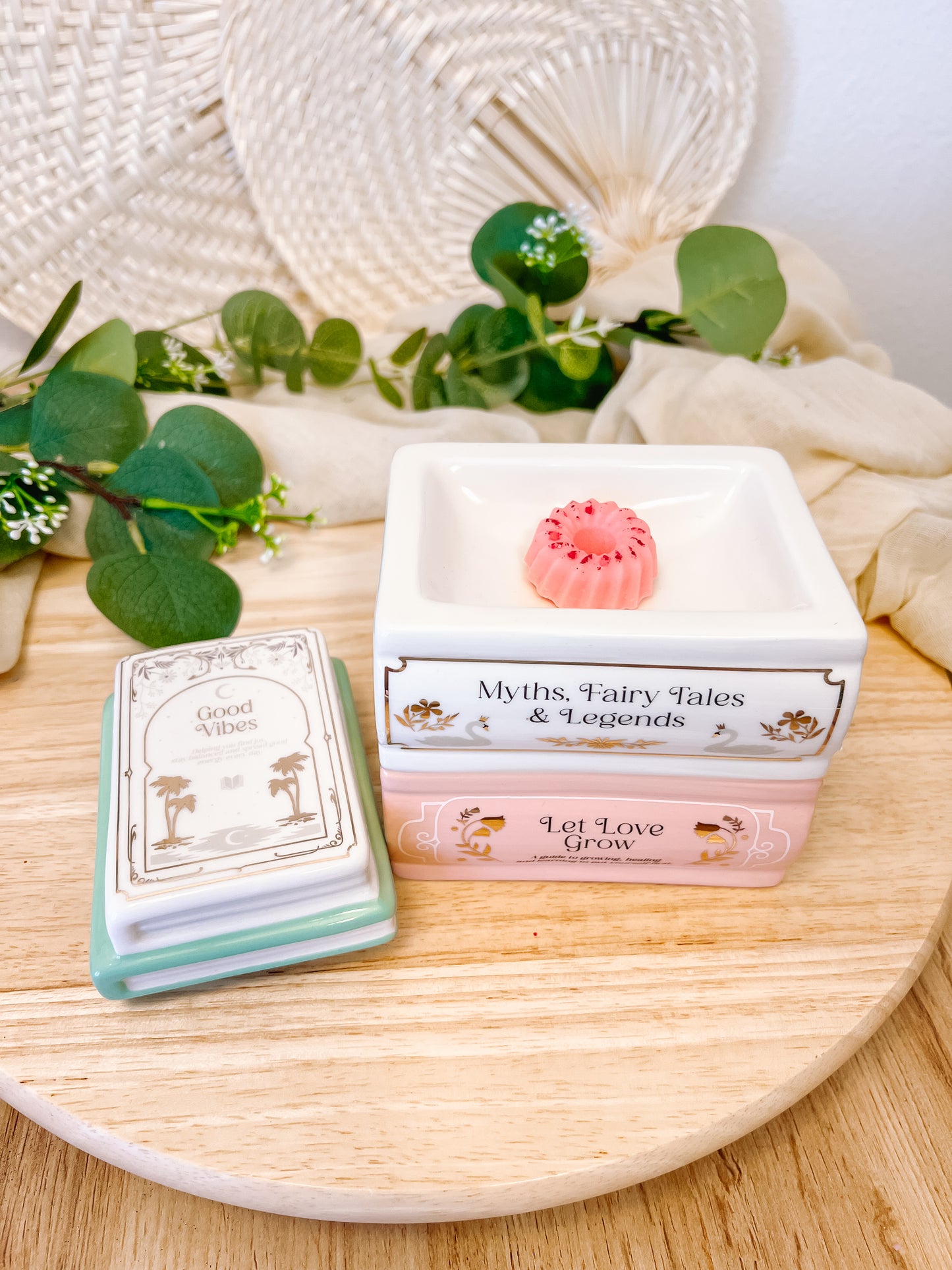 Whimsical books ✧ Wax melt burner