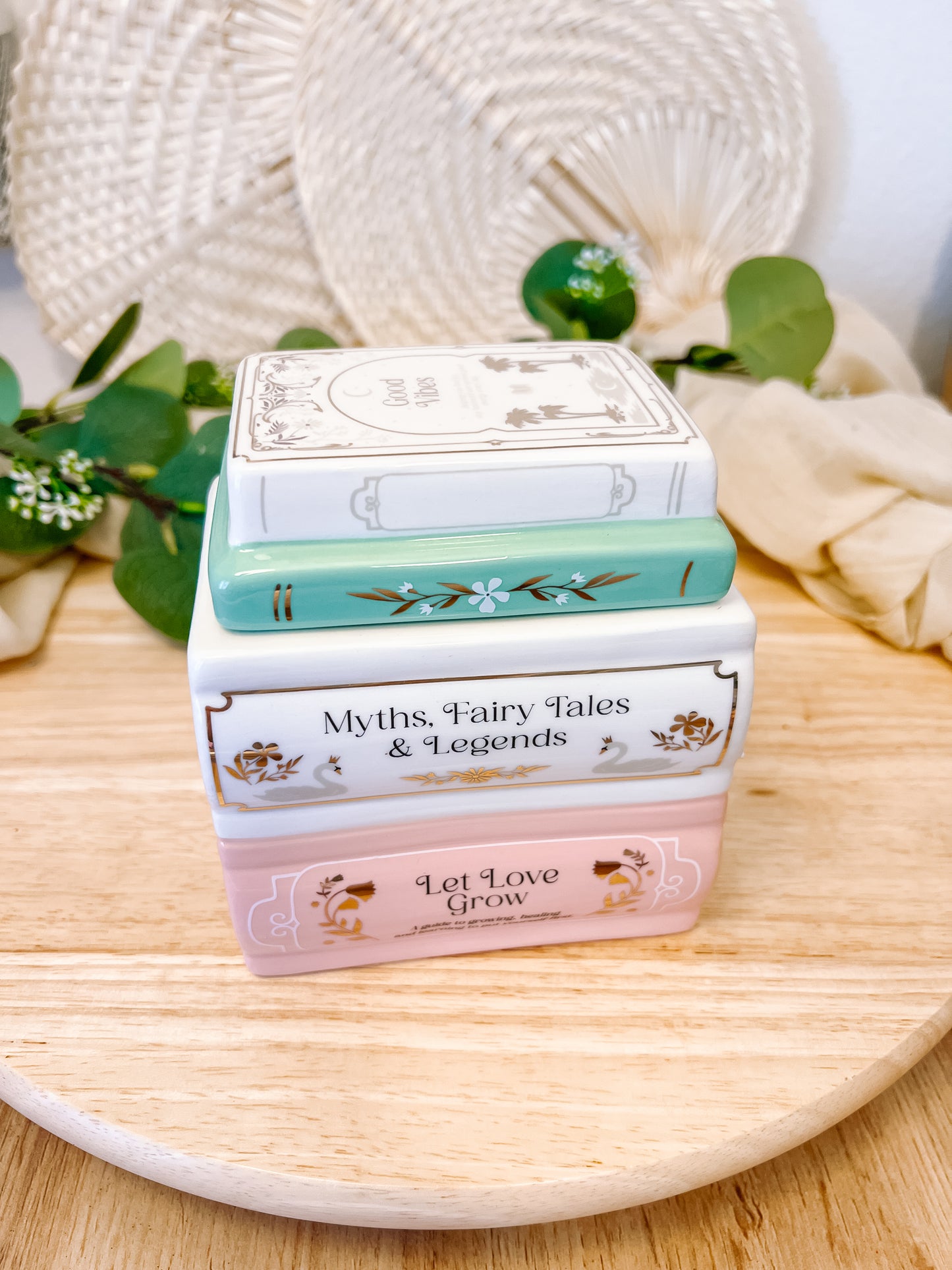 Whimsical books ✧ Wax melt burner